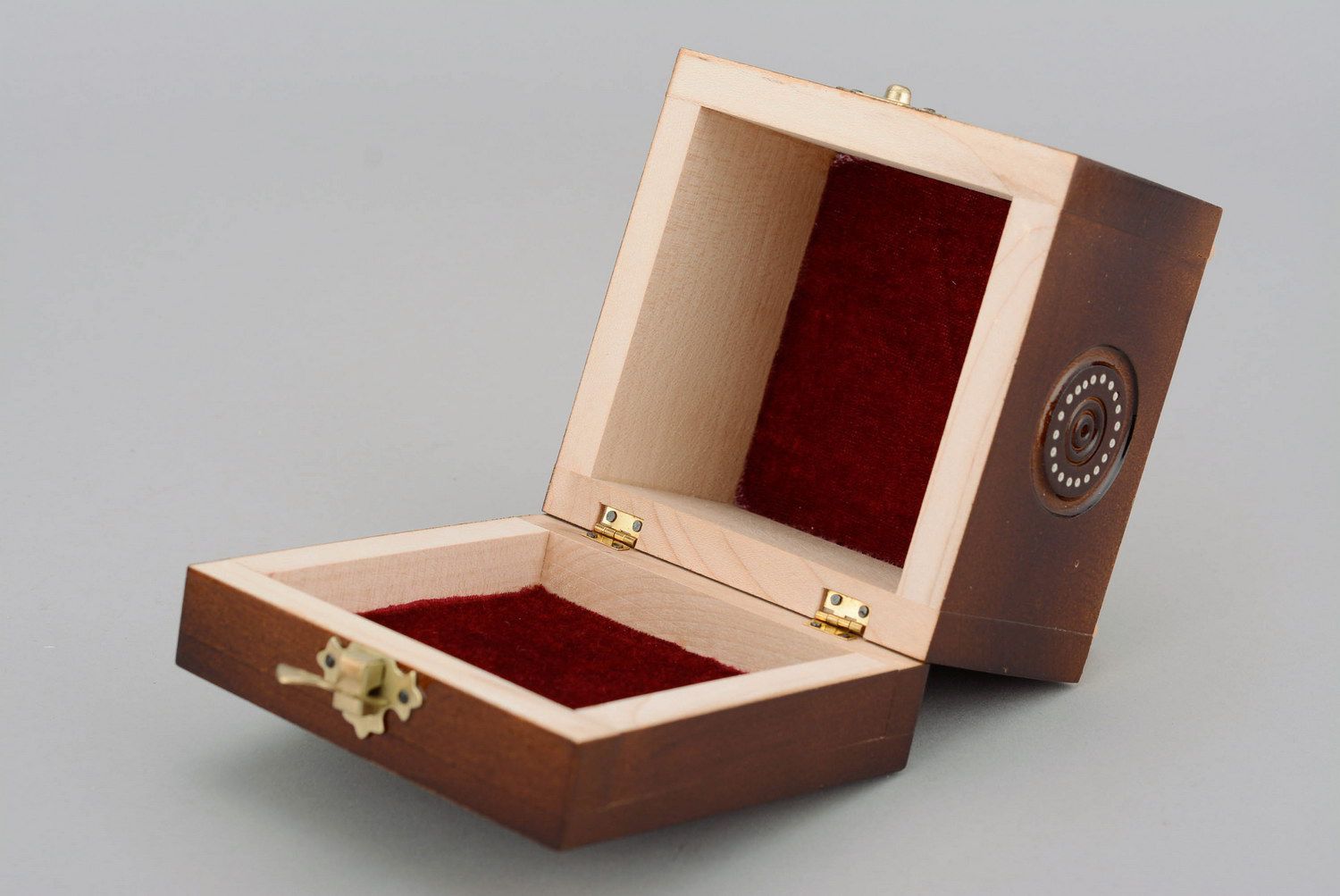Wooden jewelry box photo 4