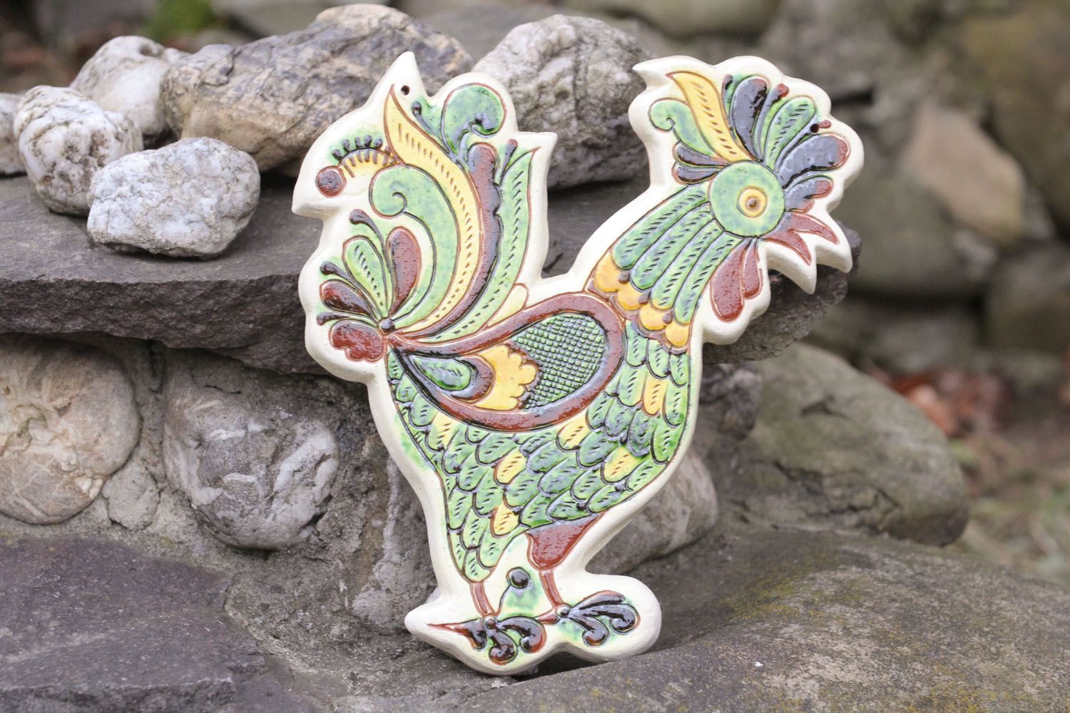 Ceramic wall pendant in the shape of a cockerel photo 1