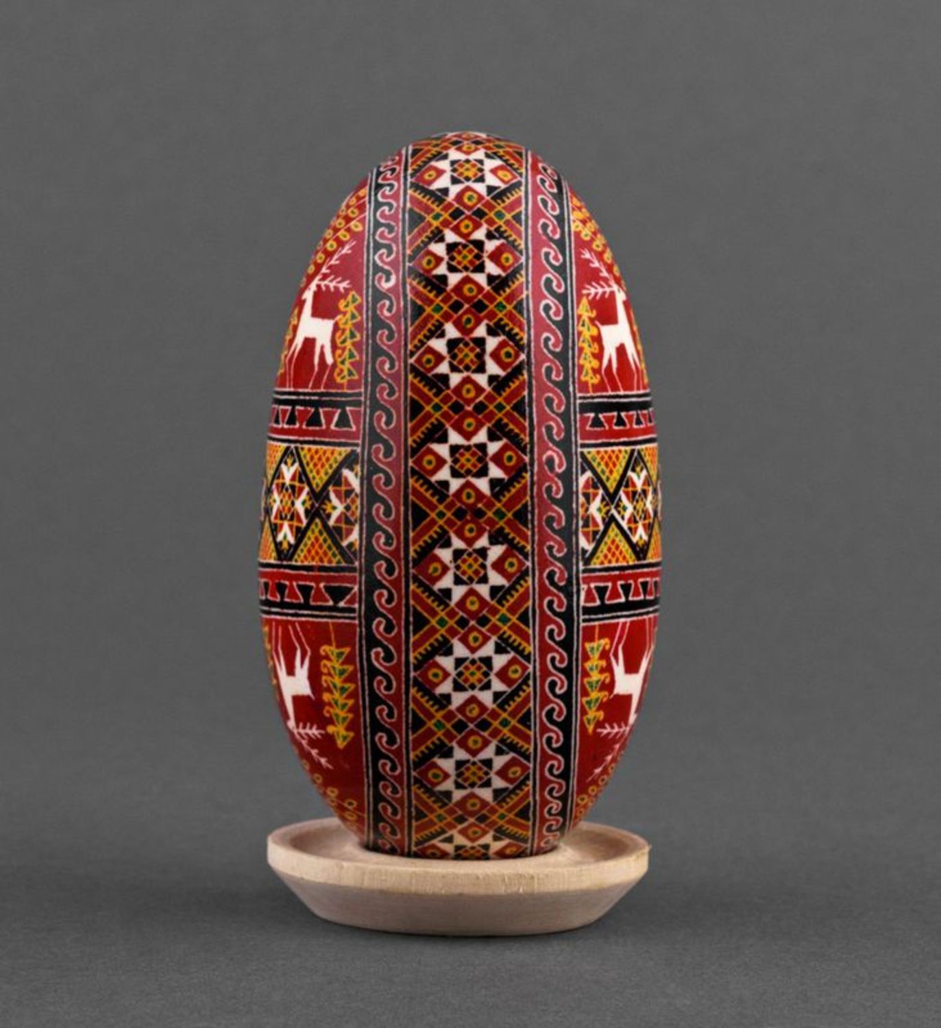 L'uovo d'oca dipinto a mano L'uovo decorativo fatto a mano L'uovo ucraino 
 foto 3