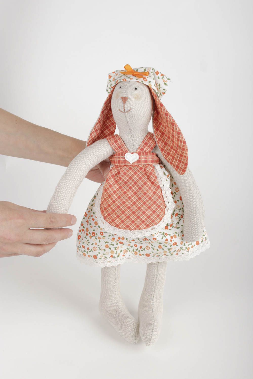 Игрушка заяц в одежке игрушка ручной работы интерьерная игрушка для дома фото 2