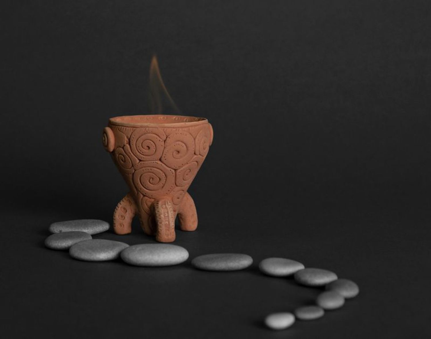 Декоративная глиняная ваза фото 1
