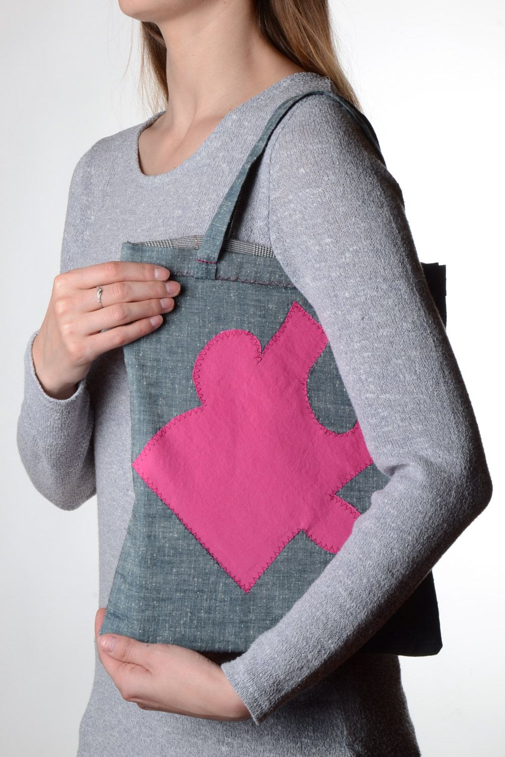 Bolso de tela para mujer con aplicación con forma de puzzle artesanal gris grande  foto 1
