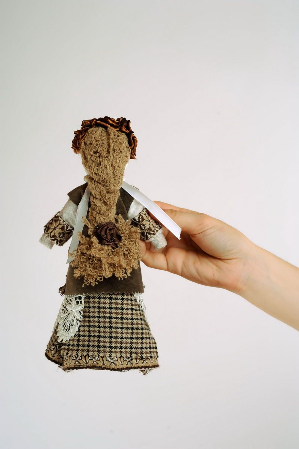 Кукла-мотанка коричневая фото 3