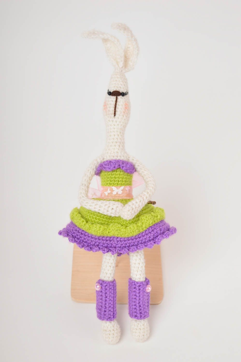 Jouet lapin en robe Peluche faite main tricotée en fils Cadeau pour enfant photo 2