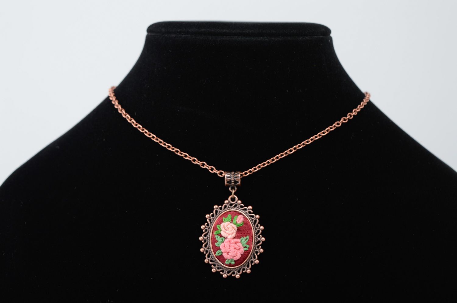 Handmade embroidered pendant Roses photo 2