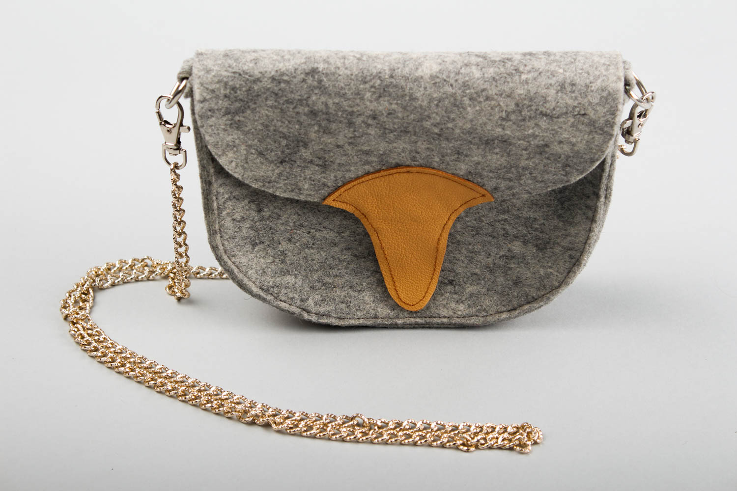 Women purse handmade woolen purse designer accessories felted shoulder bag photo 1