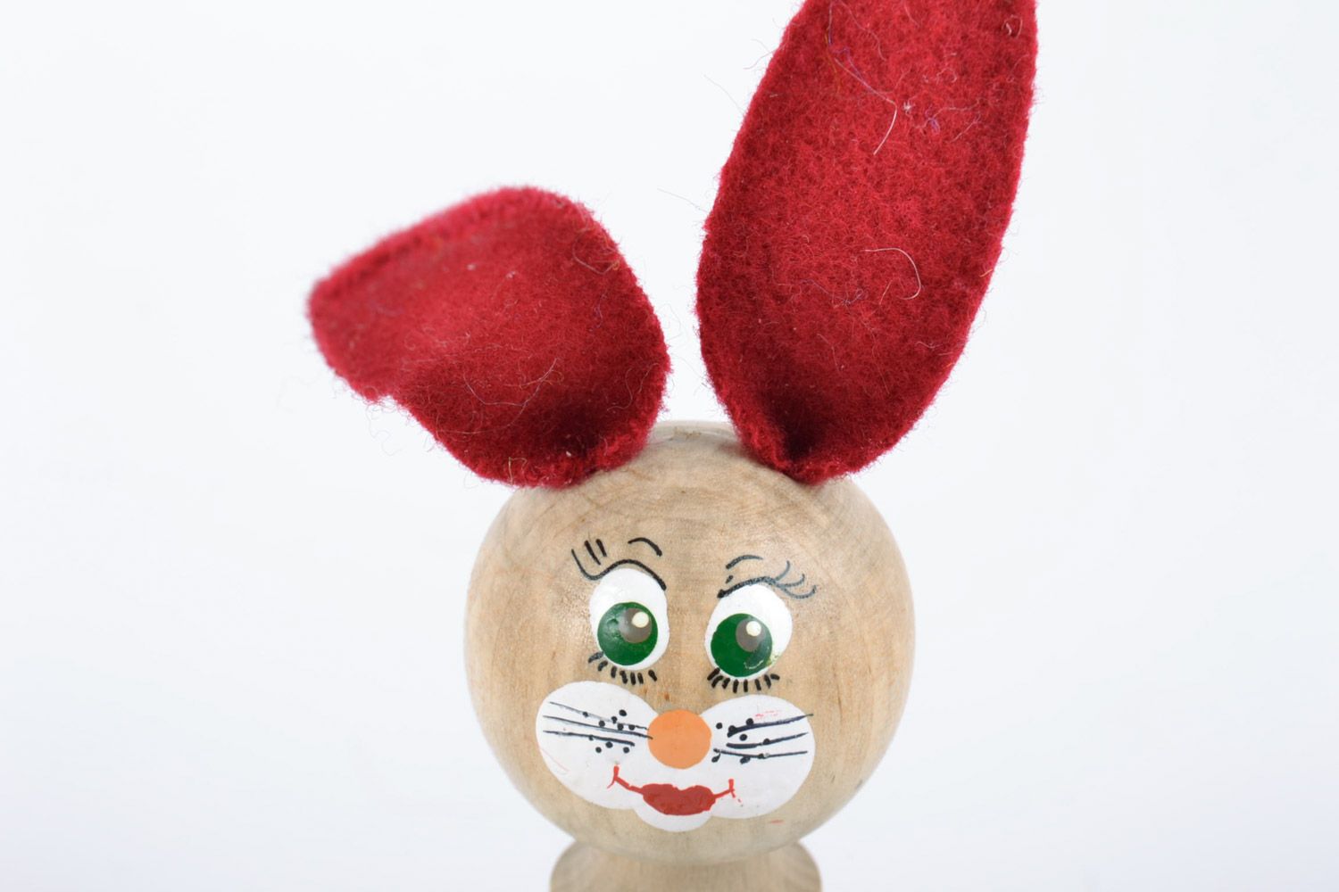 Деревянная игрушка заяц из бука с росписью эко красками для ребенка ручная работа фото 3