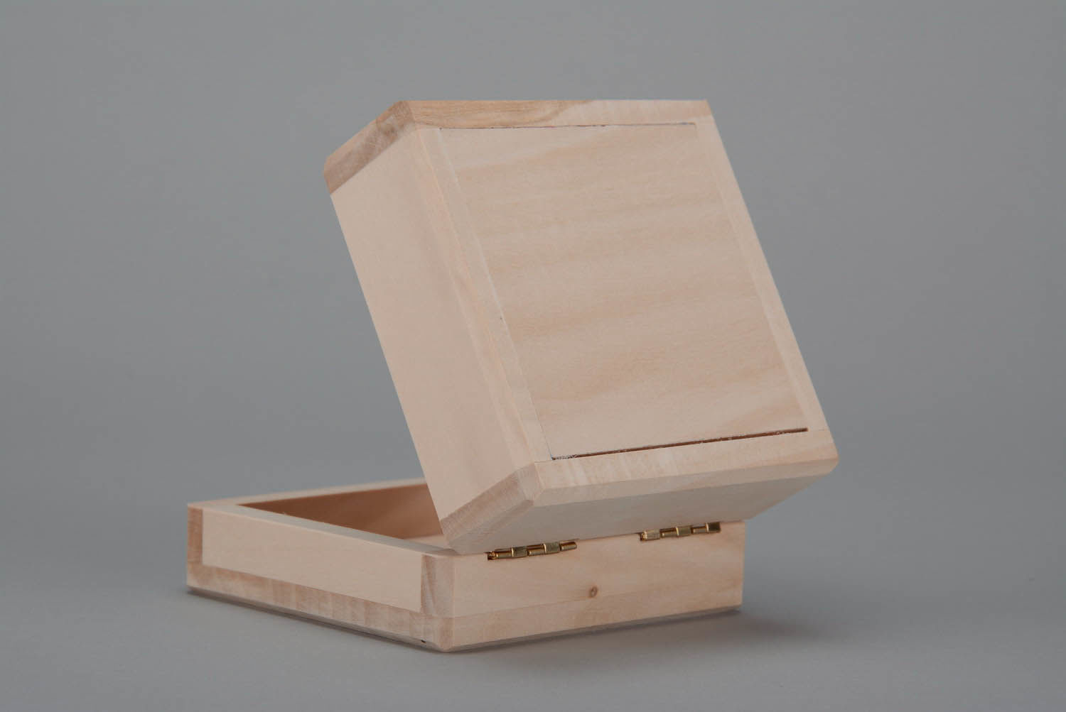 Wooden blank box trimmed with velvet inside photo 5