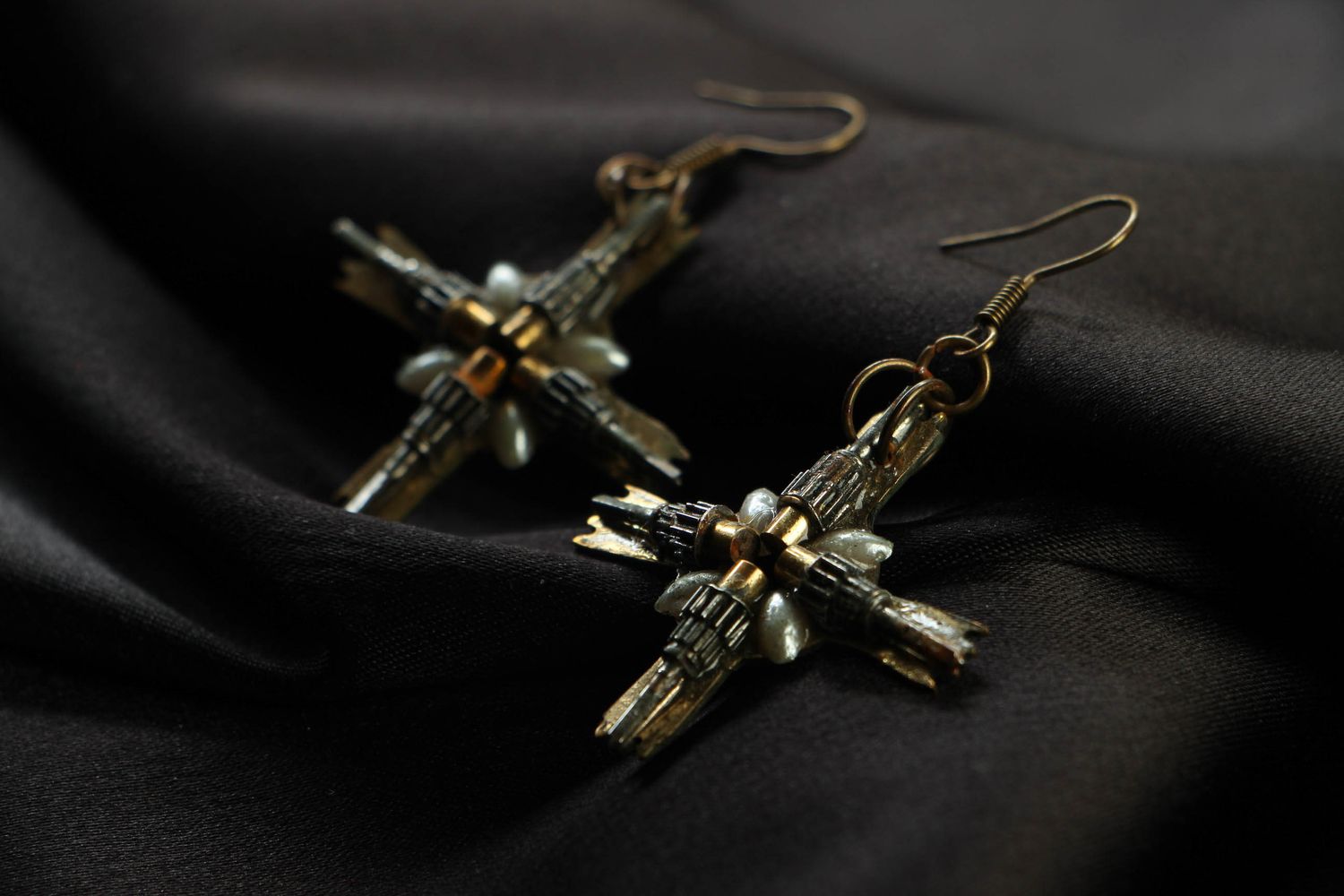 Steampunk metal earrings with gear wheels photo 2