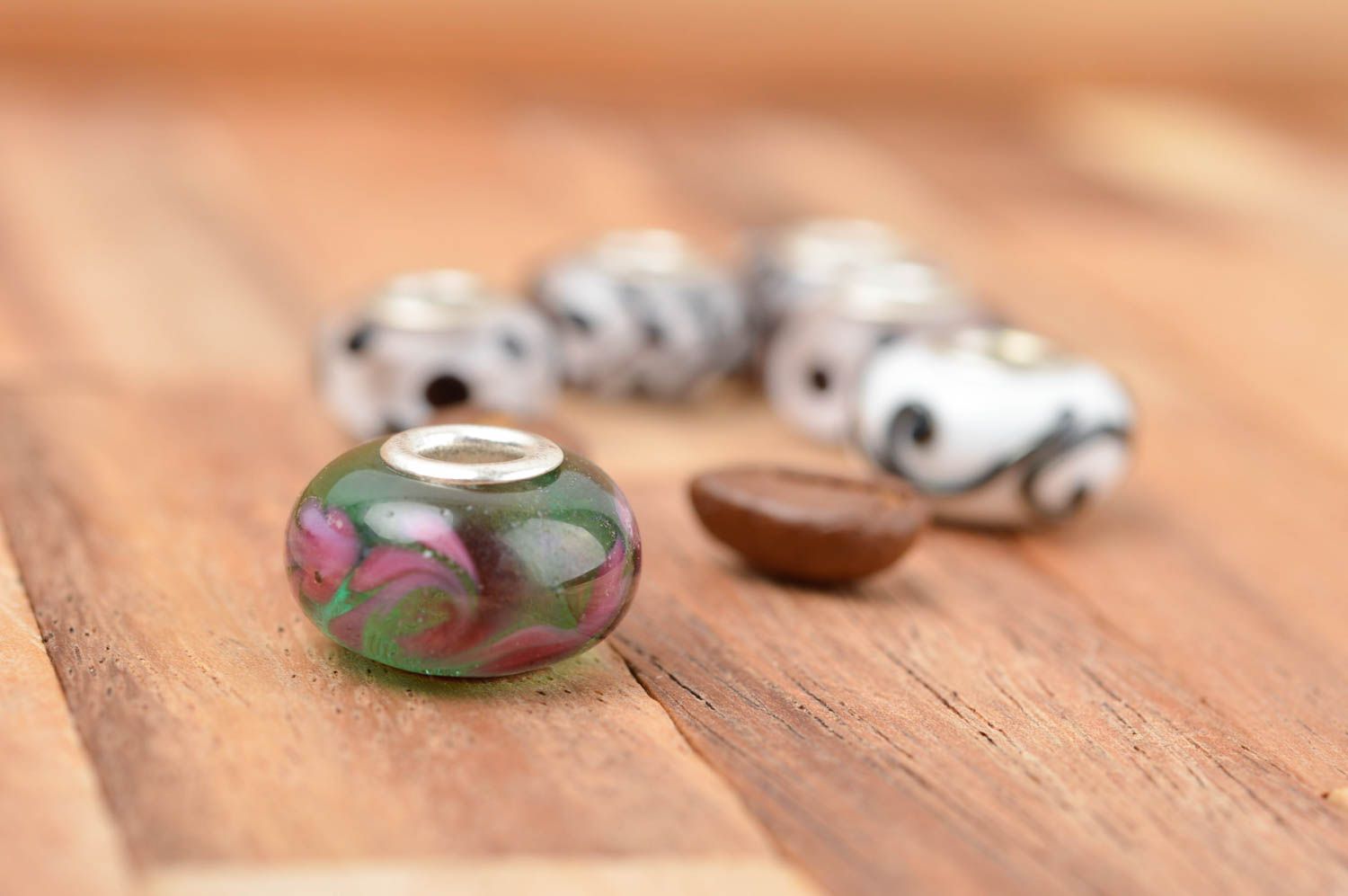 Stylish handmade glass bead beautiful jewelry findings fashion accessories photo 1