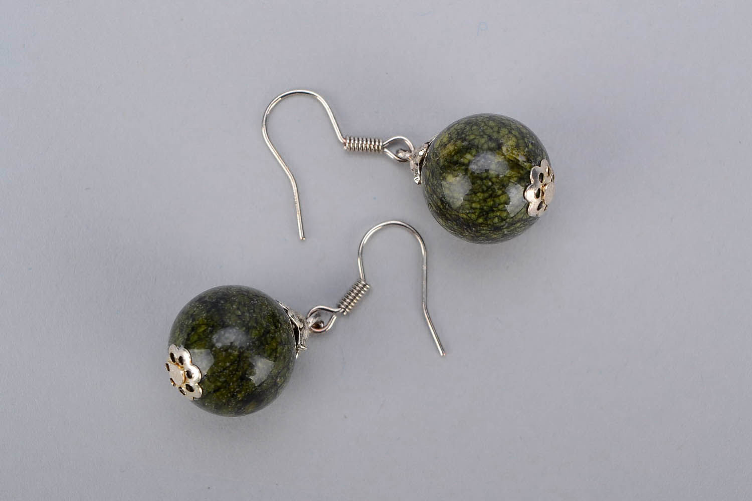 Ball Earrings with Serpentine photo 3