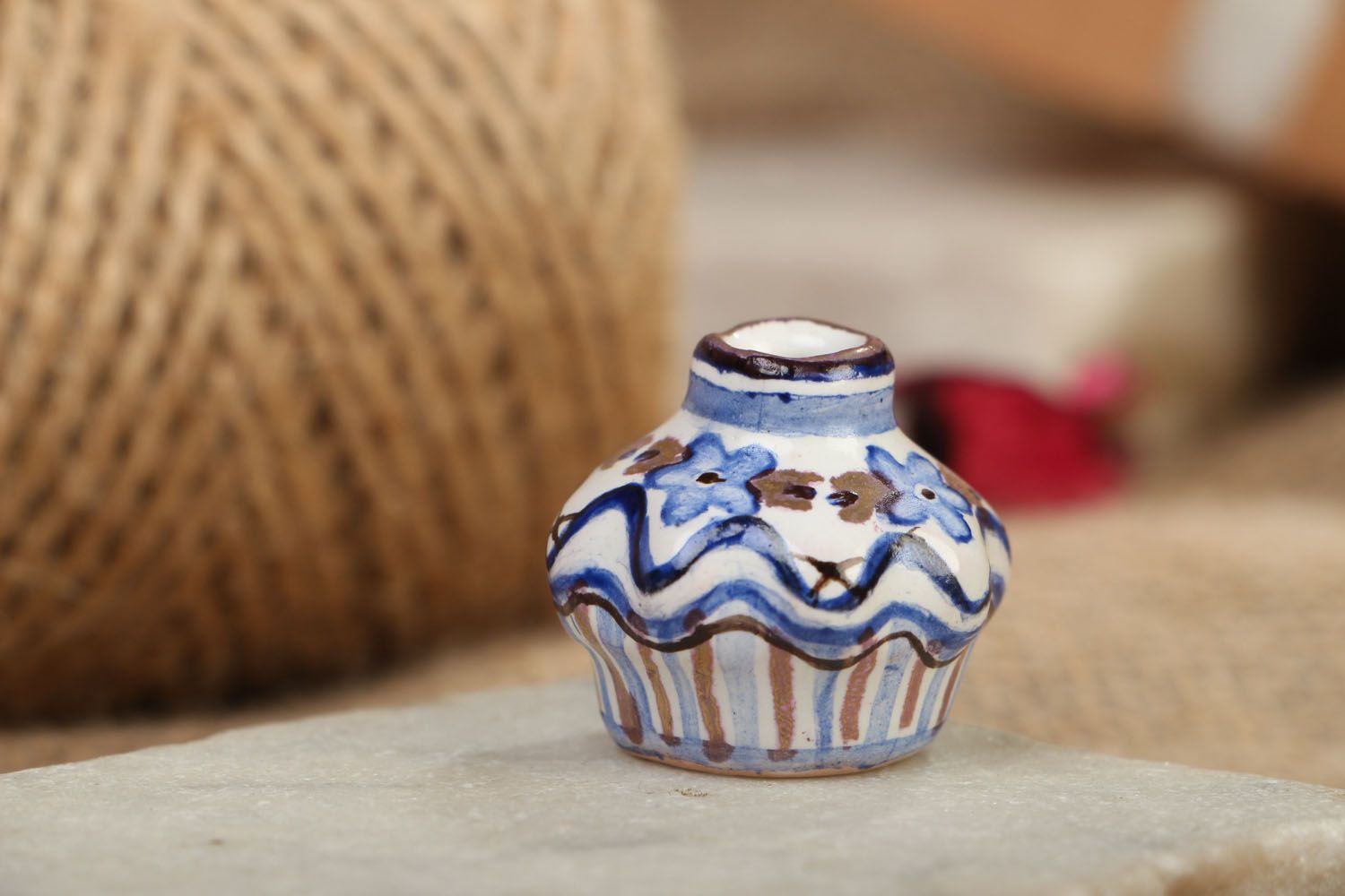 1-inch tiny ceramic vase for shelf décor 0,02 lb photo 5