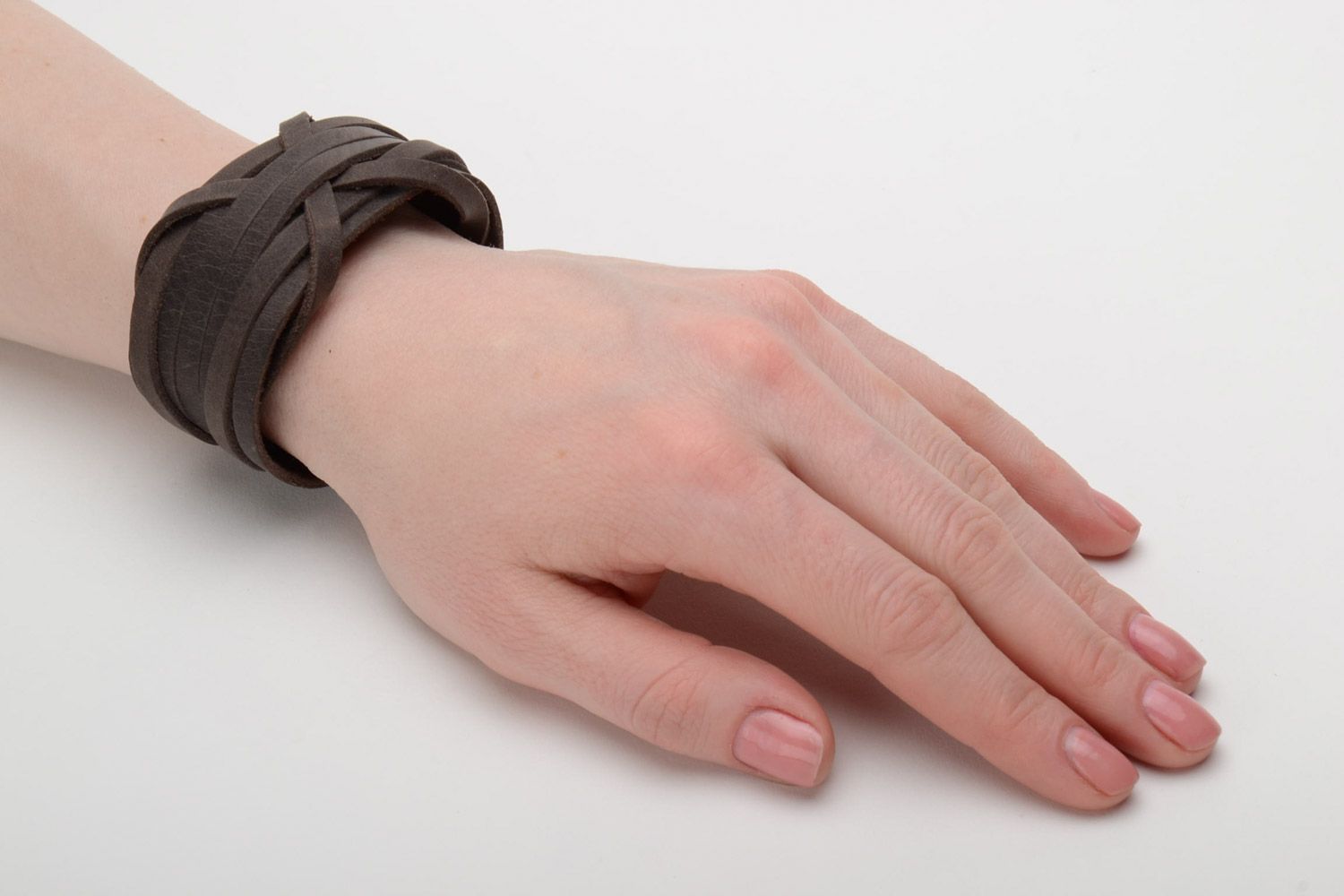 Bracelet en cuir naturel fait main design original gris tressé unisexe photo 2