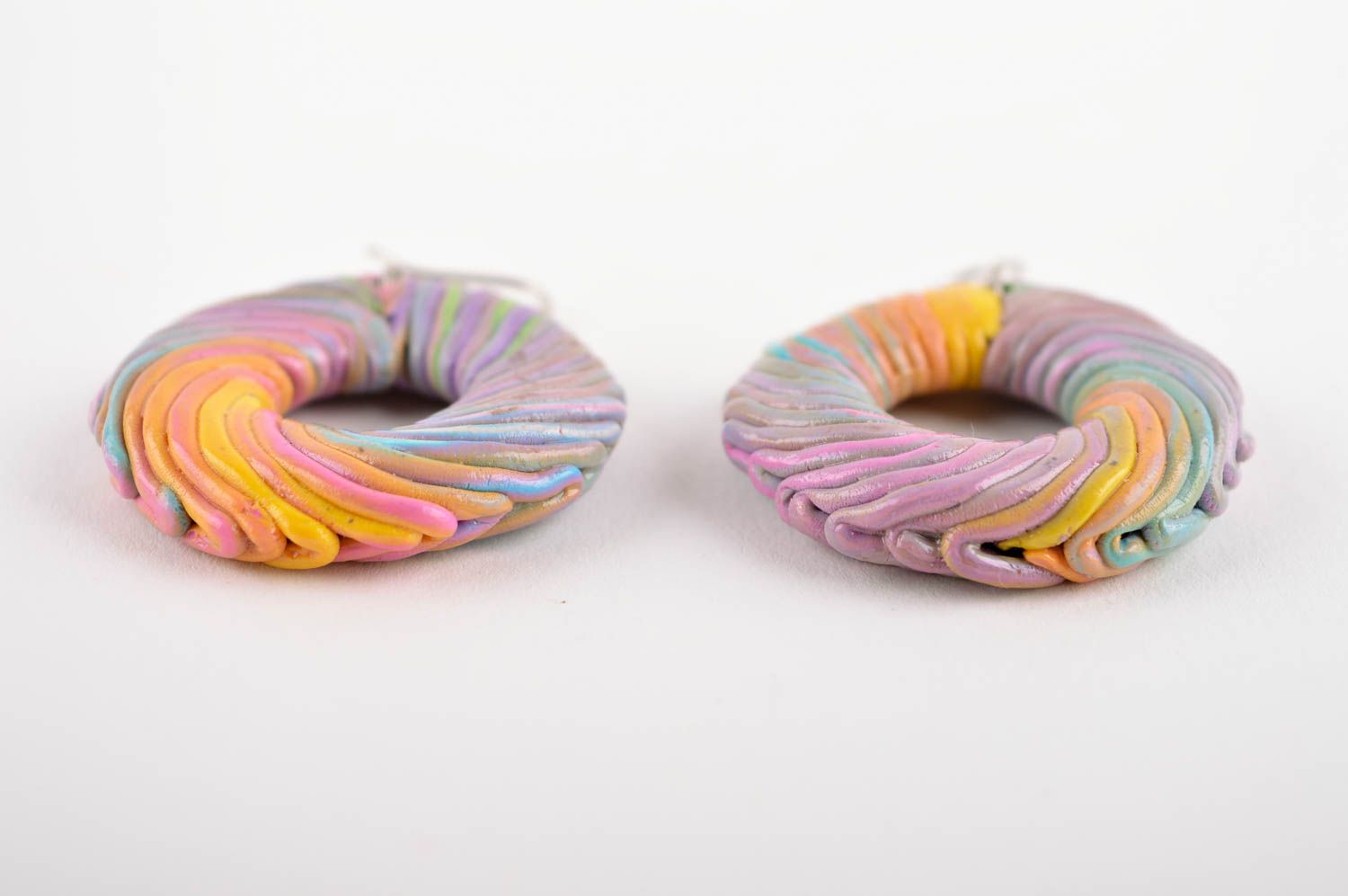 Handmade bunte schöne Creolen Ohrringe Polymer Schmuck Accessoire für Frauen  foto 4