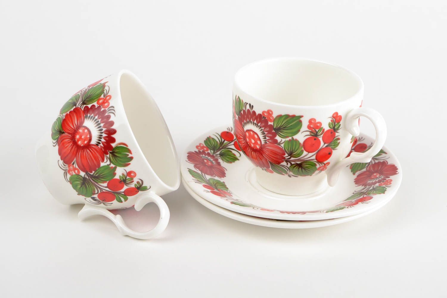 Set of 2 two ceramic porcelain white tea or coffee cups in bright floral Russian-style  photo 3
