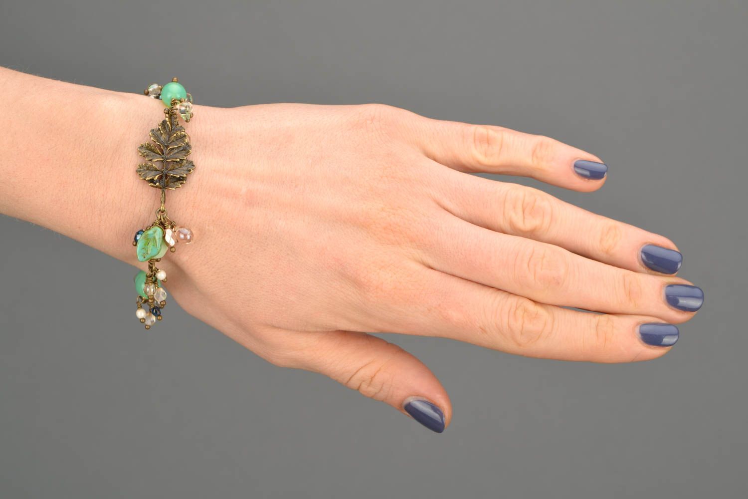 Bracelet en verre tchèque et métal fait main élégant pour femme Genièvre photo 2
