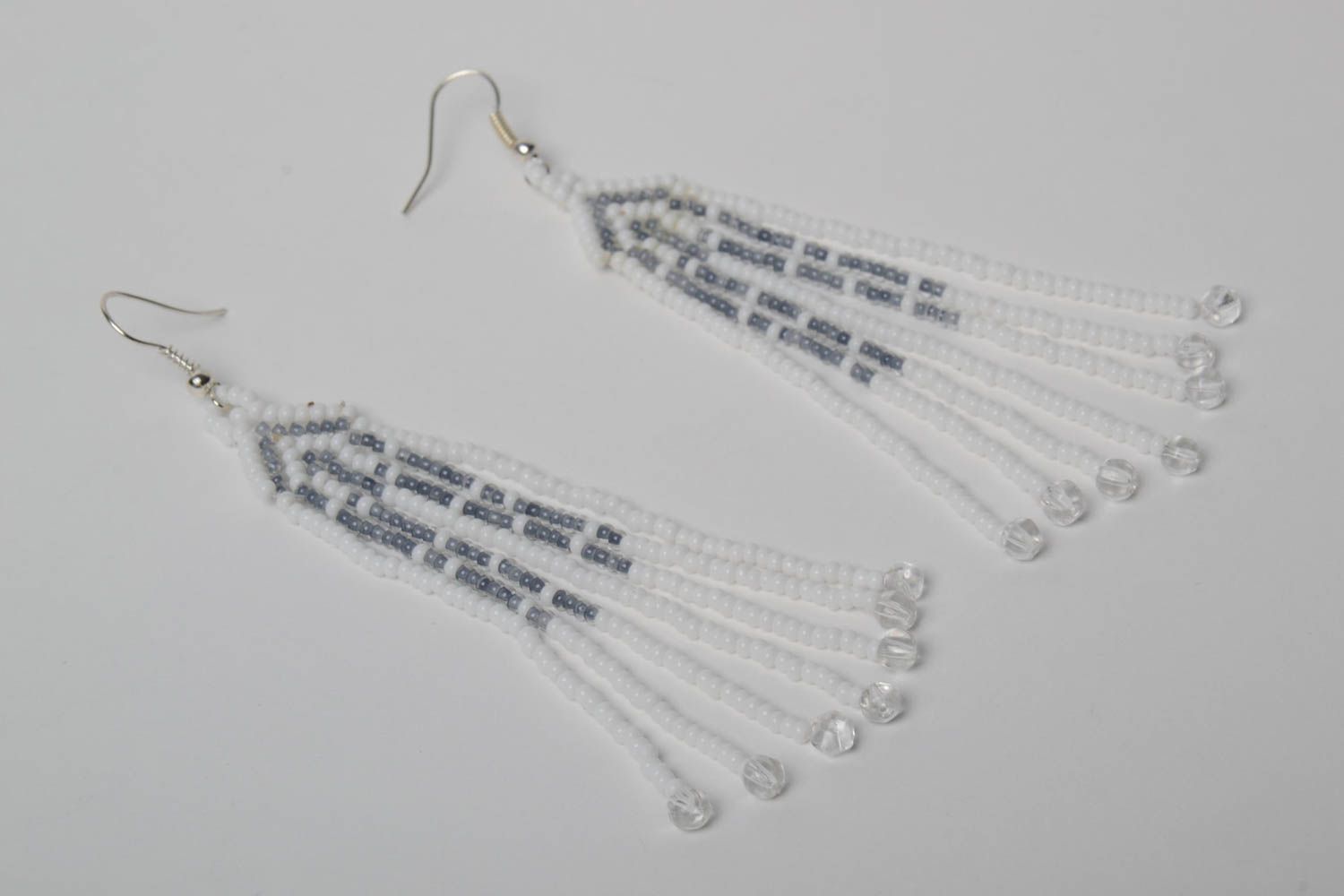 Boucles d'oreilles en perles de rocailles longues à franges faites main  photo 2