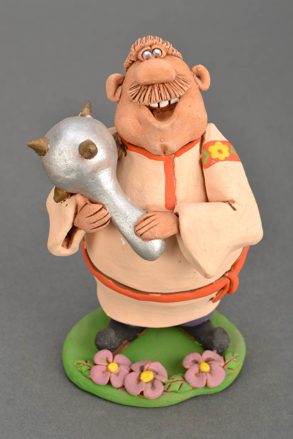 Statuetta divertente in argilla fatta a mano figurina decorativa in ceramica  foto 3