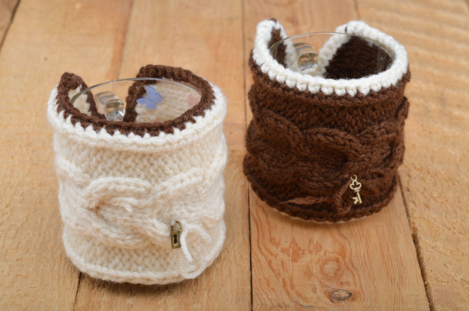 Set of 2 handmade cup cozies woven of woolen threads of white and brown colors photo 1