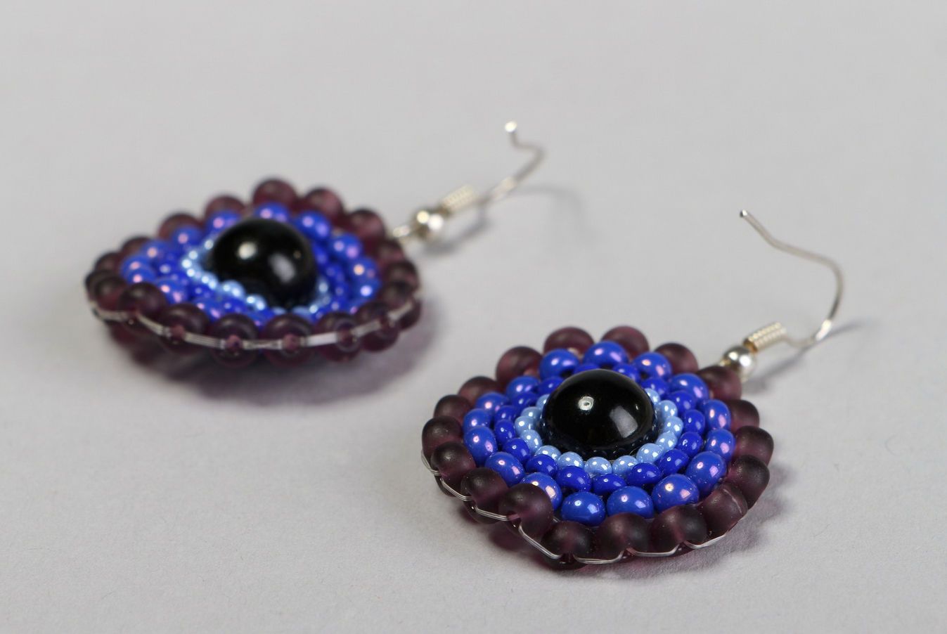 Earrings with beads and agate photo 1