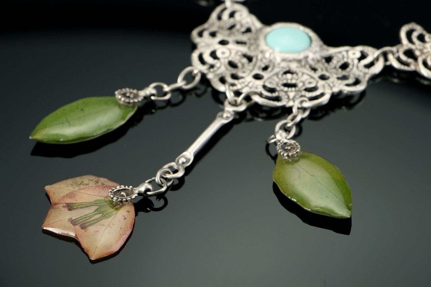 Necklace with bougainvillea flower photo 3