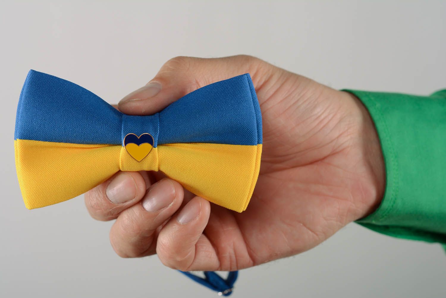 Yellow-blue bow tie photo 5