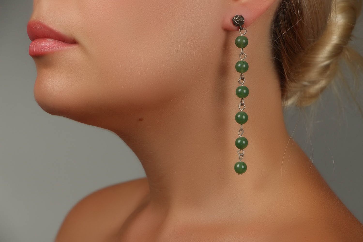 Lange Ohrringe aus künstlichen Perlen foto 4
