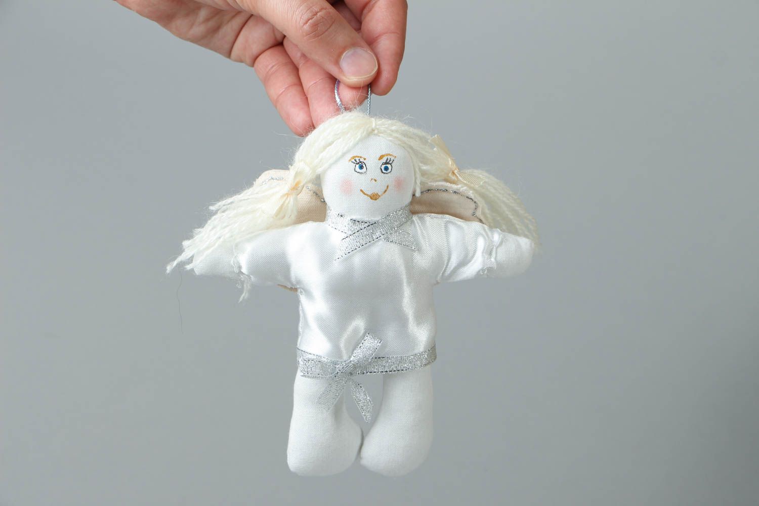 Интерьерная игрушка с петелькой Ангелочек фото 4