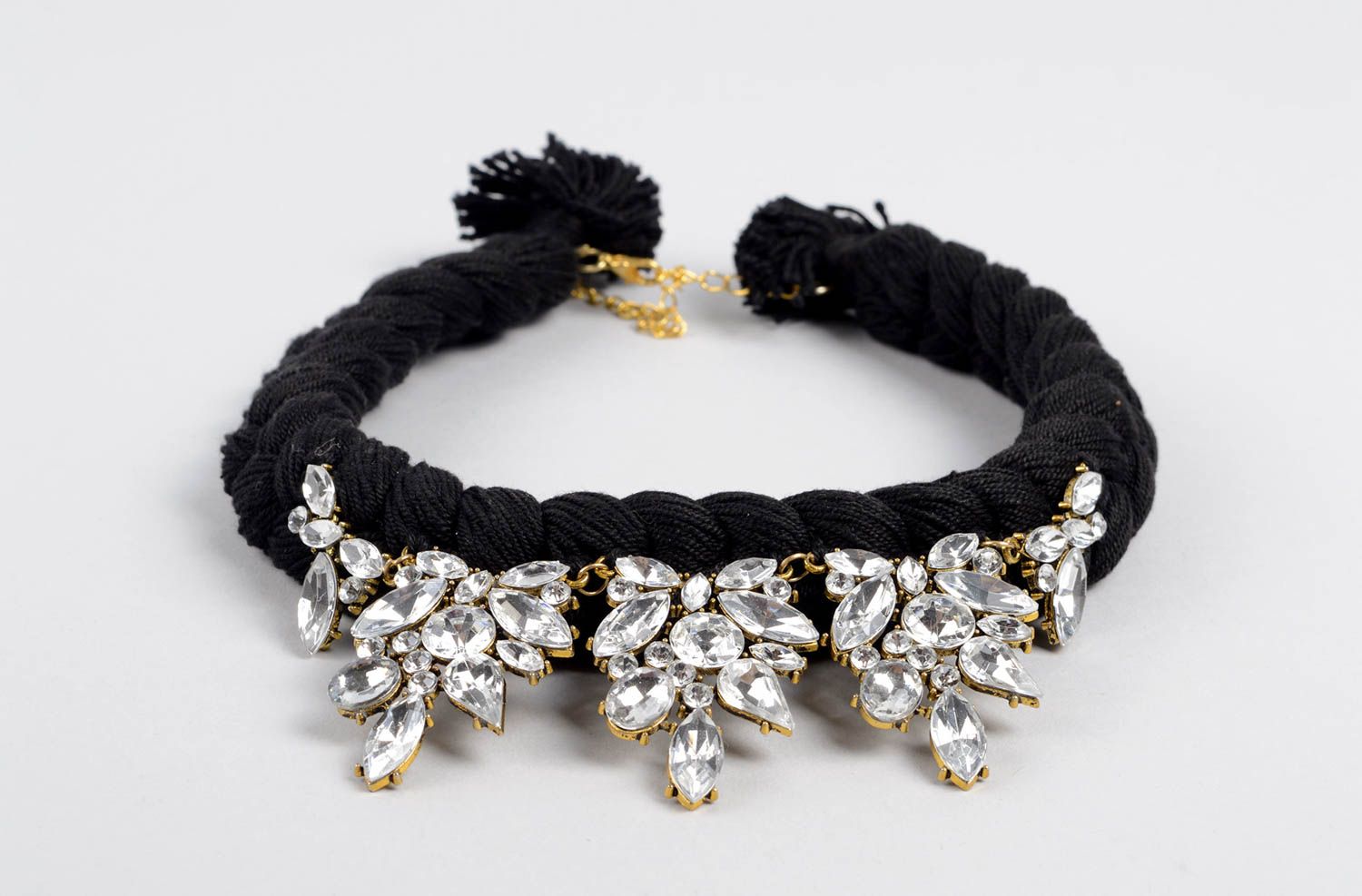 Stoff Halskette handgemachter Schmuck Modeschmuck Collier aus schwarzen Fäden foto 2