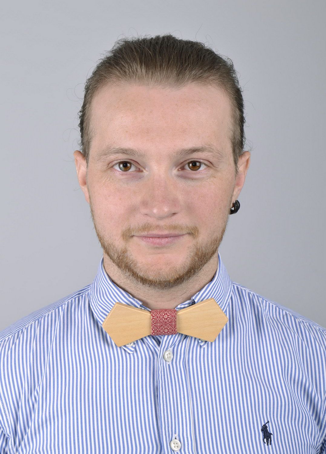Wooden bow-tie photo 2