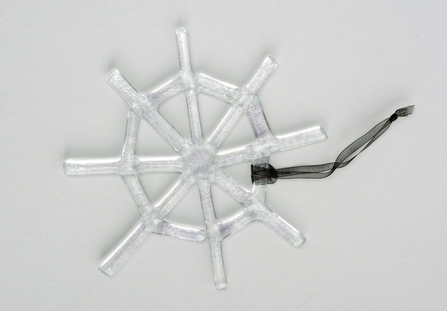 Una decoración de Navidad Copo de nieve frágil hecha a mano foto 4