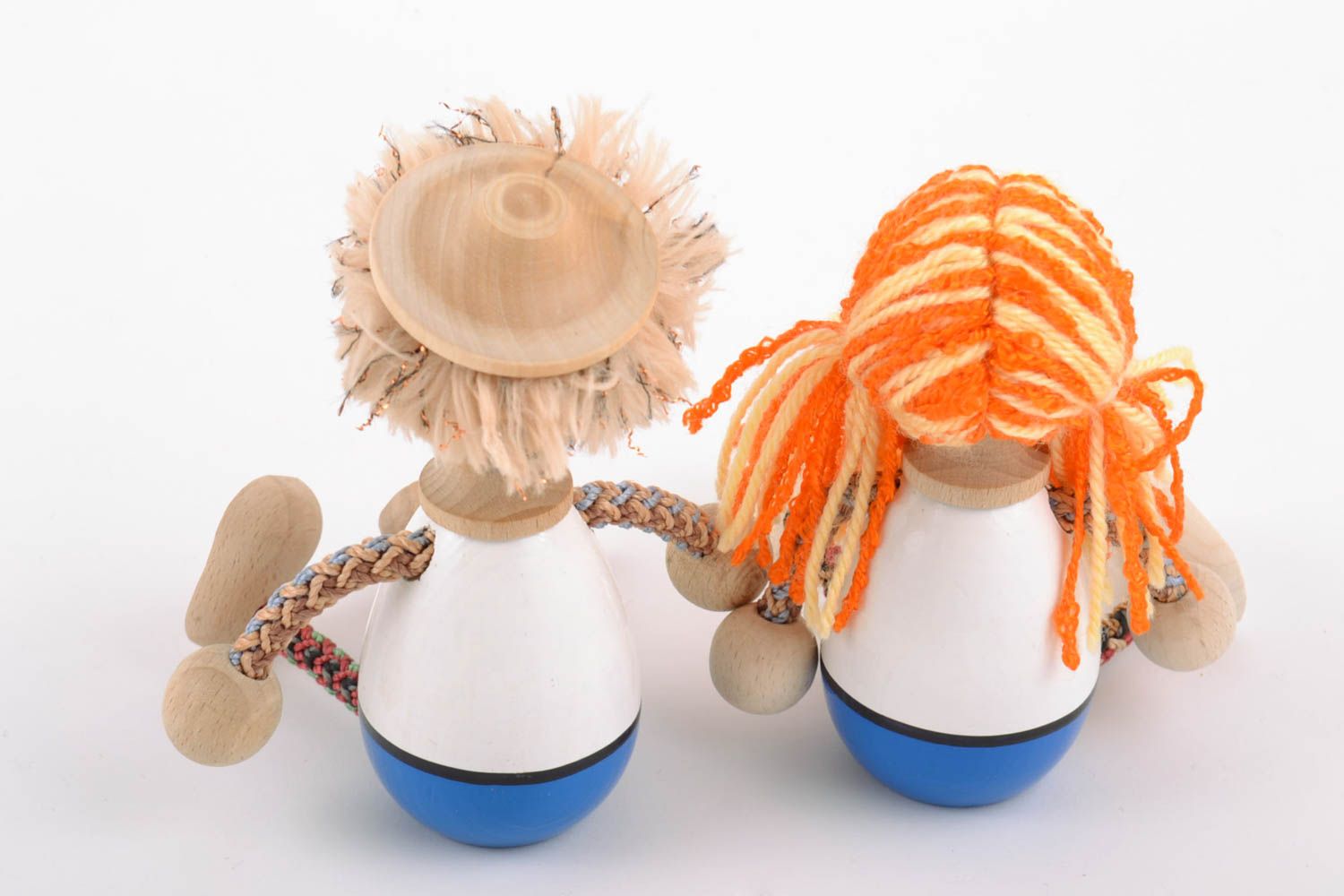 Авторские деревянные эко игрушки казак и казачка ручной работы 2 штуки для детей фото 2