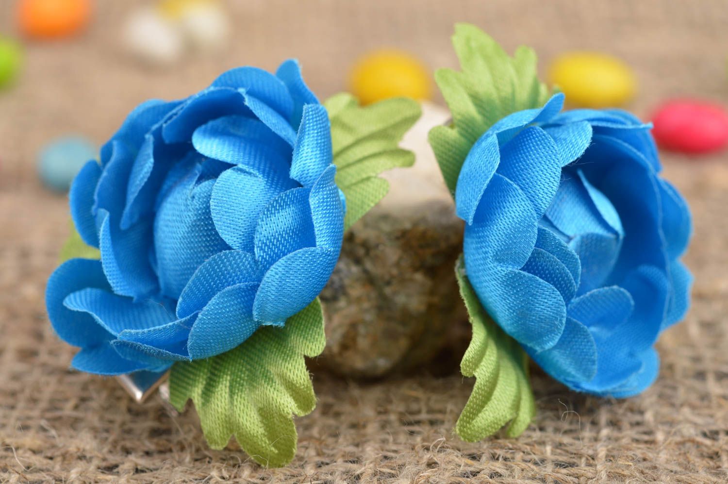 Ensemble de pinces à cheveux avec fleur bleue faites main pour fillette 2 pièces photo 1