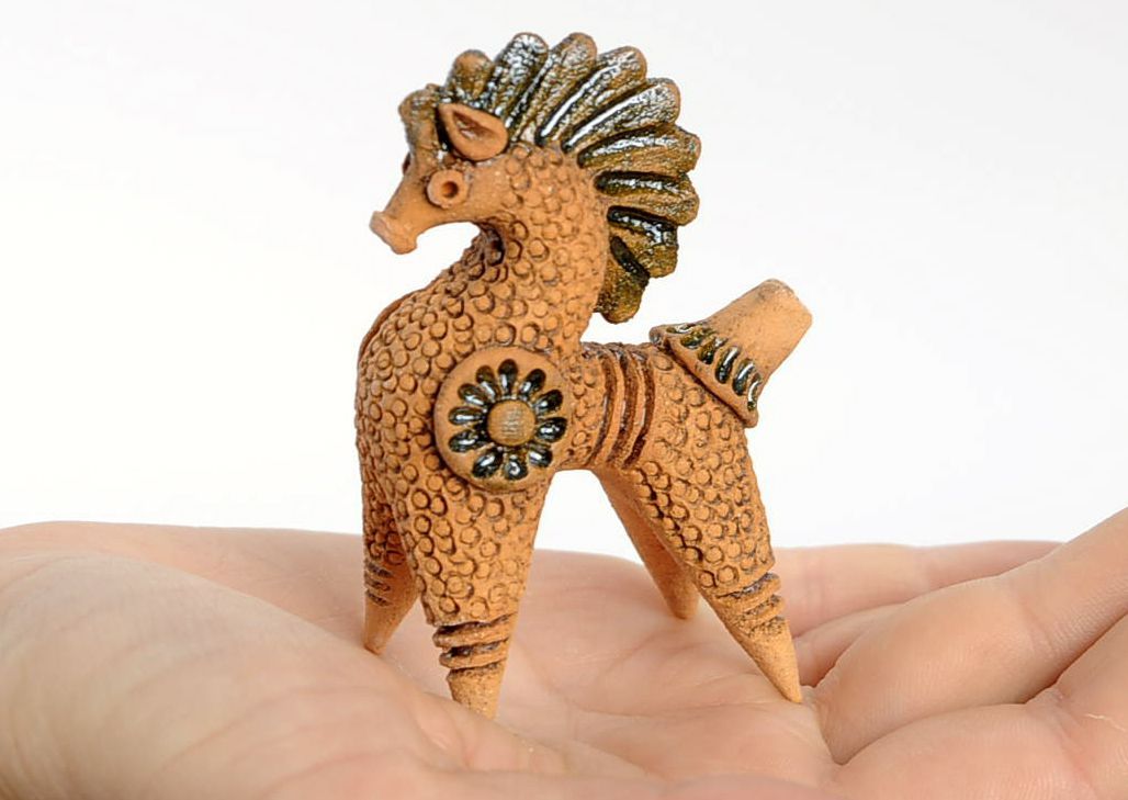 Clay penny whistle Horse photo 5