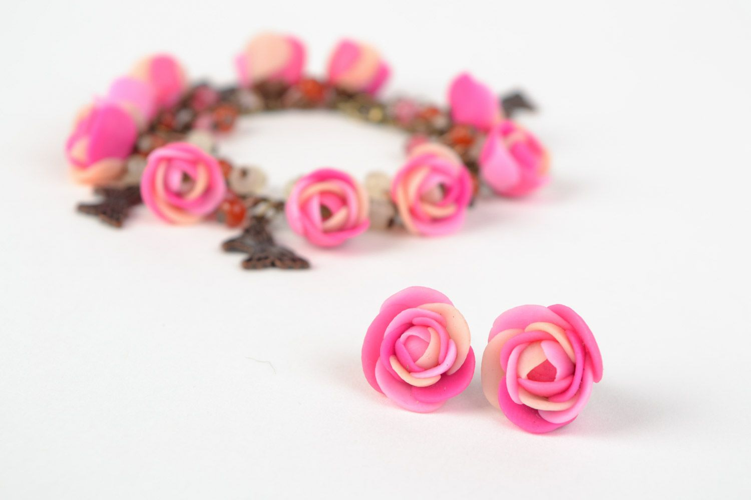 Ensemble de bijoux en pâte polymère roses à motif floral faits main 2 pièces photo 3