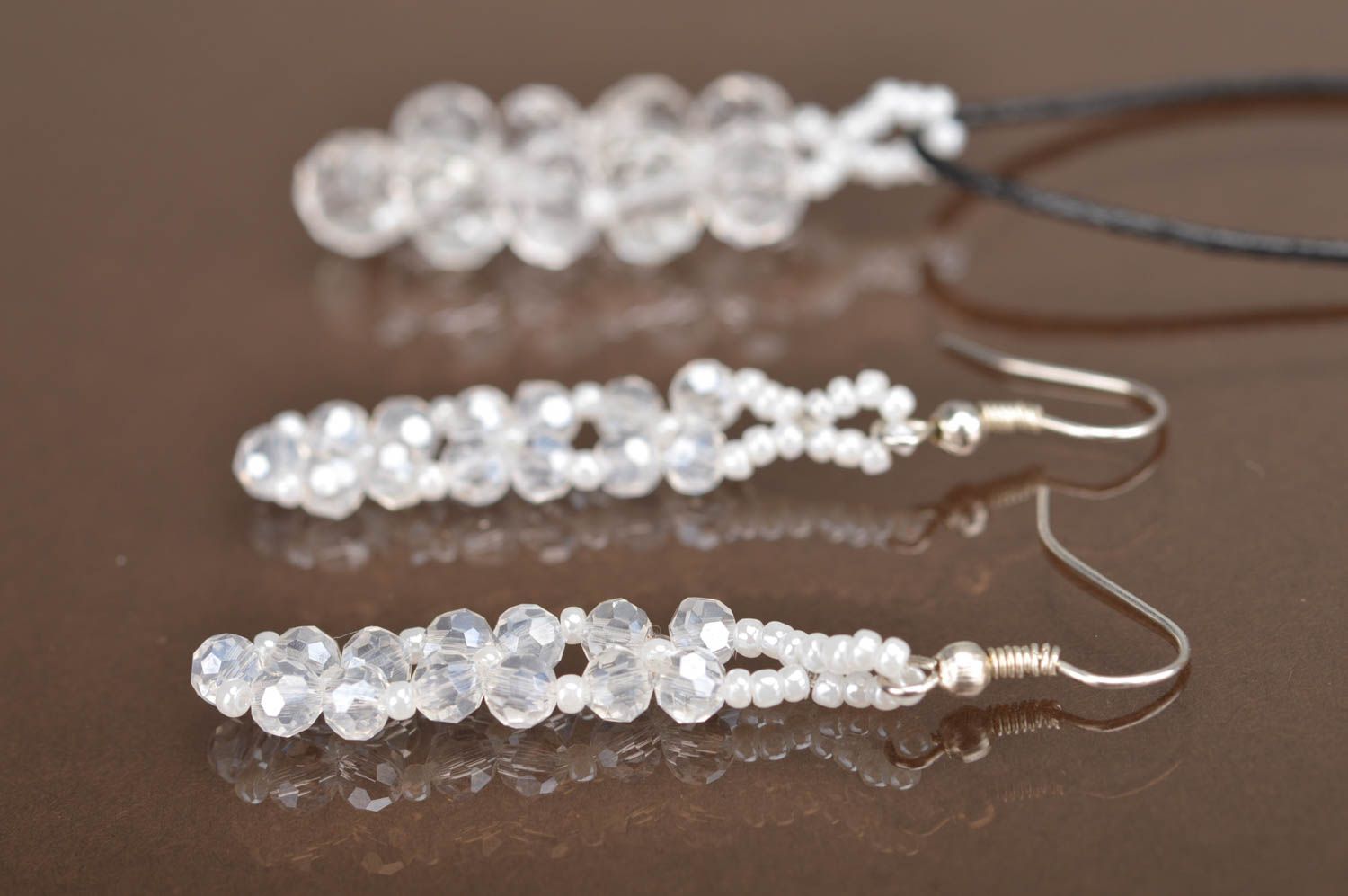 Set of handmade Czech crystal jewelry pendant and earrings stylish white  photo 5