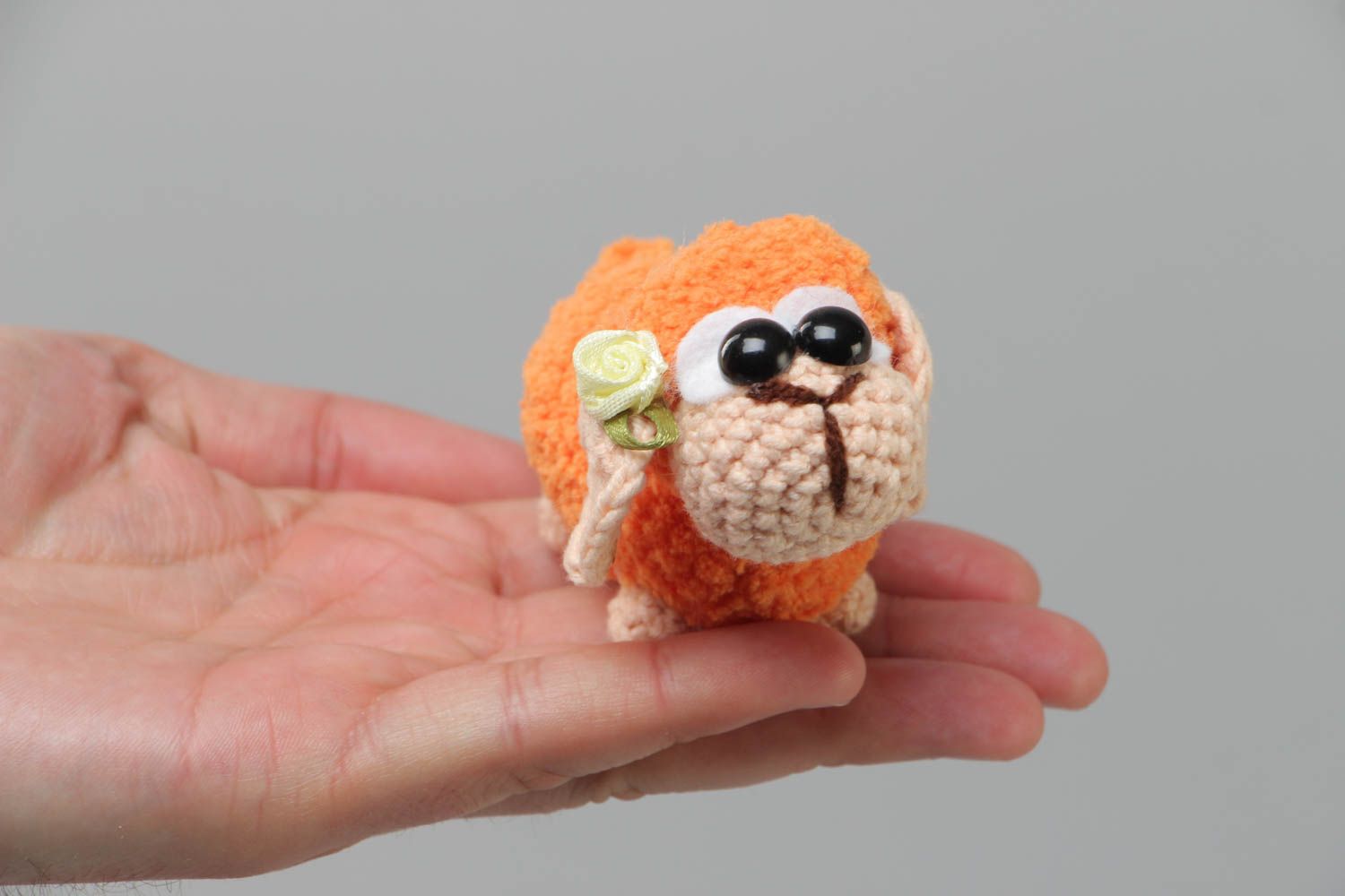 Peluche brebis tricotée au crochet en fils acryliques faite main petite orange photo 5