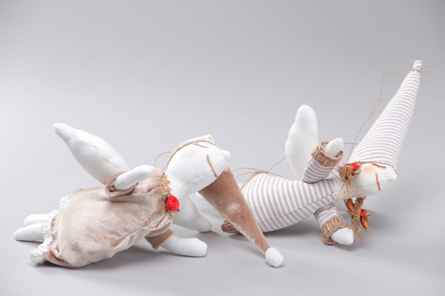 Handmade Spielzeug Engel aus Stoff mit Schlaufe 2er Packung foto 2