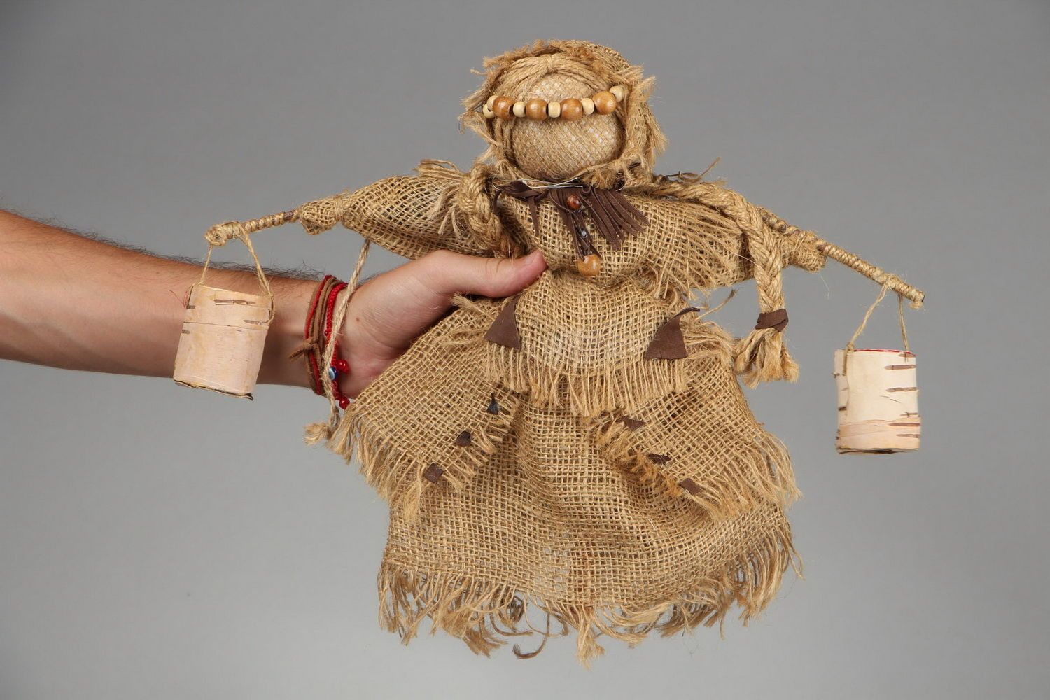 Puppe-Motanka aus Sackleinen Bogatuscha foto 4