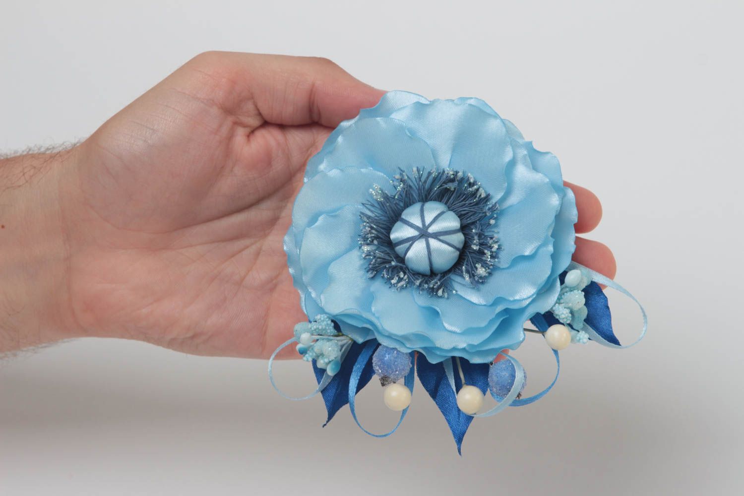 Голубая заколка для волос хенд мейд в виде цветка авторская для девочек подарок фото 5