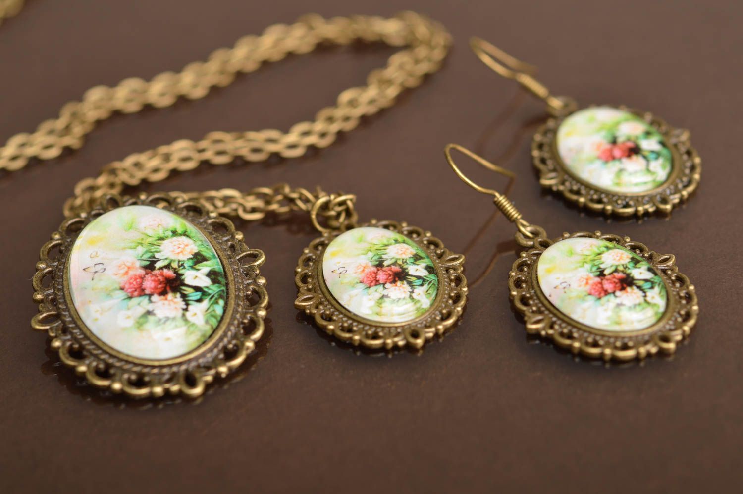 Set of 3 handmade stylish jewelry accessories pendant brooch and earrings photo 2