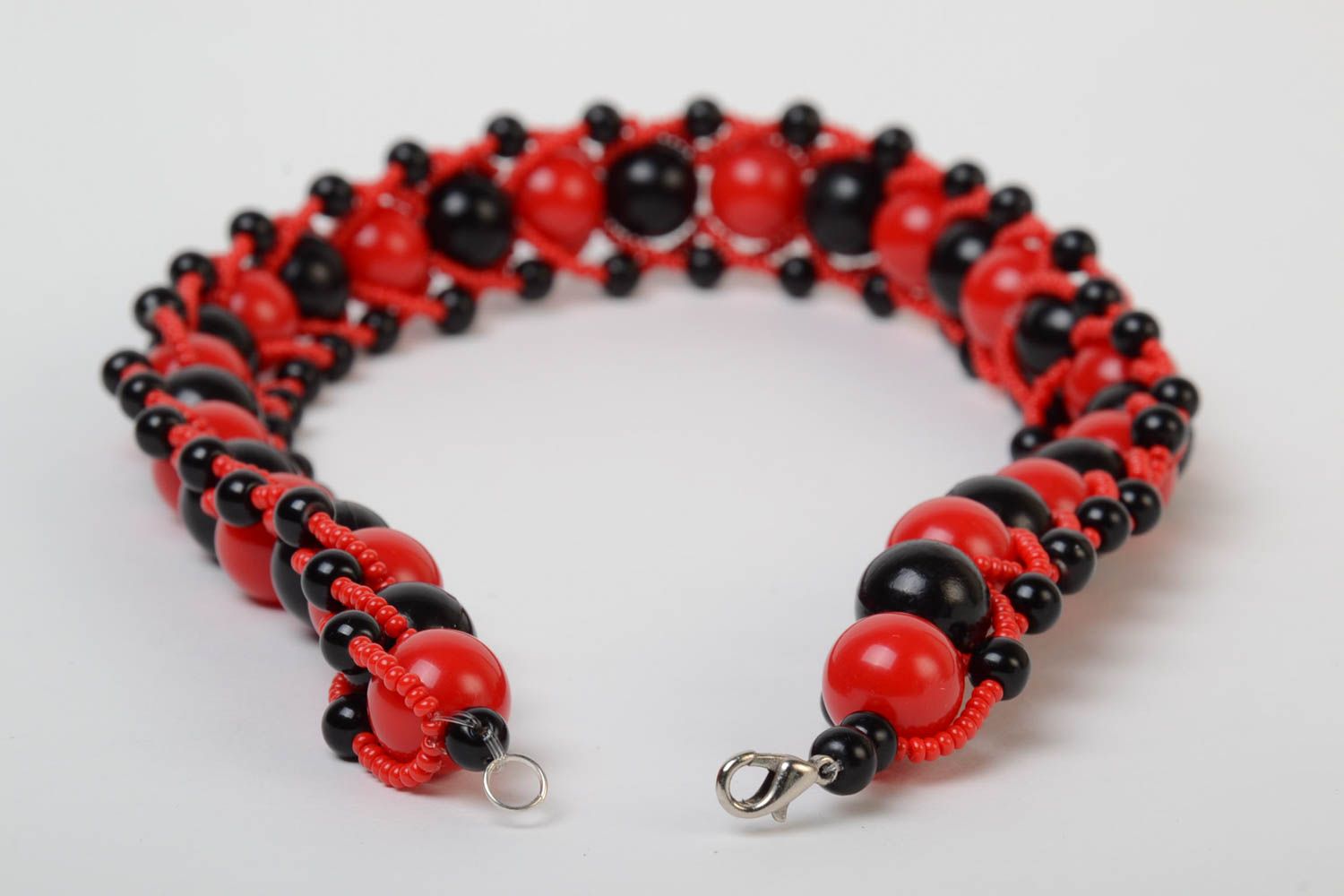 Stylish large handmade designer beaded necklace of red and black colors photo 3