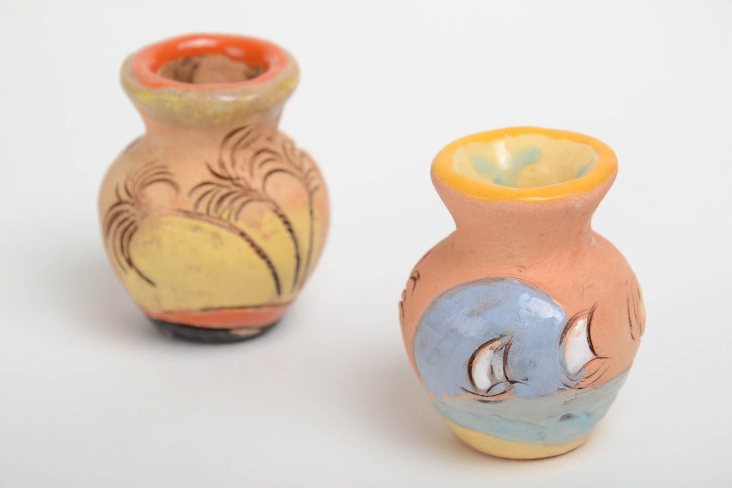 Juego de jarros decorativos artesanales de cerámica pintados 2 piezas  foto 4