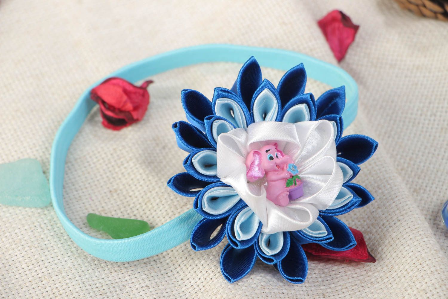 Bandeau à cheveux avec fleur et petit éléphant bleu technique kanzashi fait main photo 1