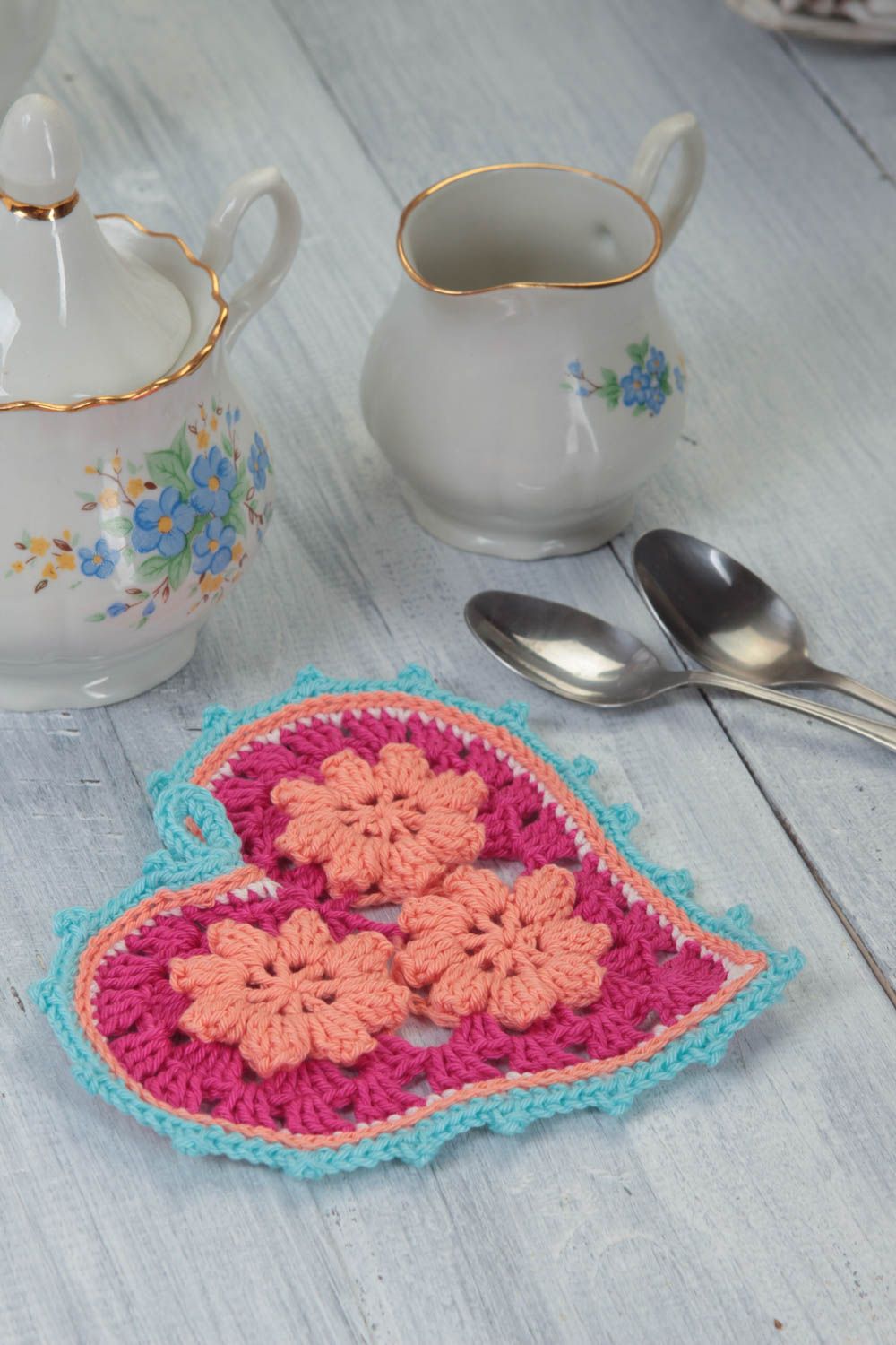 Handmade Topflappen gehäkelt Küchen Textilien Haus Deko Herz mit Blumen foto 1