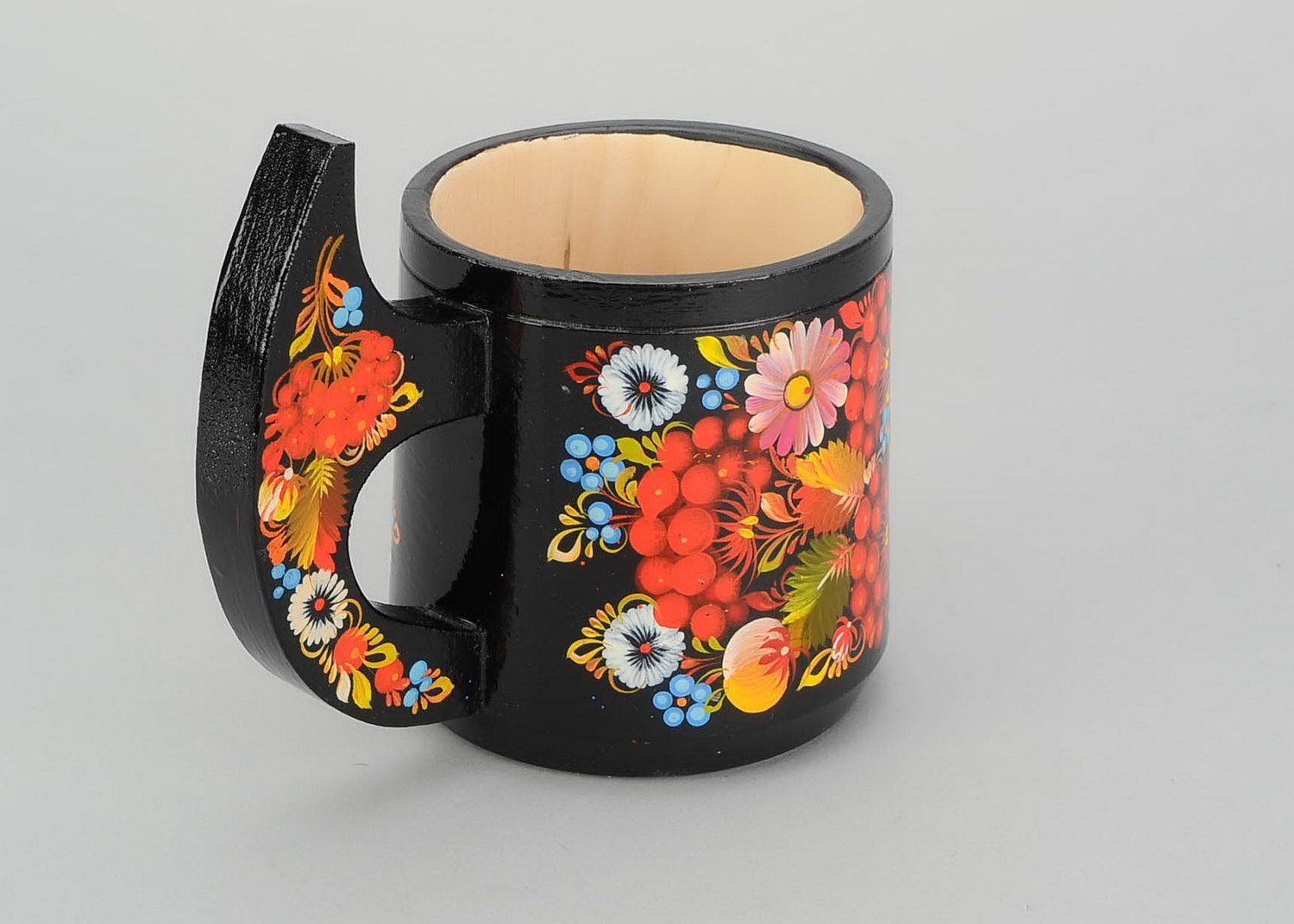 Wooden cup with pattern photo 2