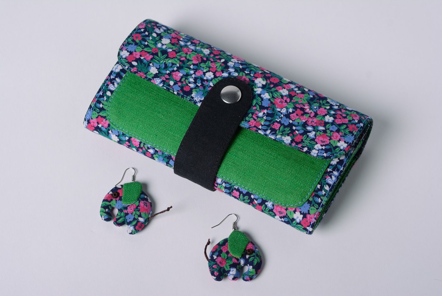 Set of motley handmade fabric women's accessories wallet and textile earrings photo 1