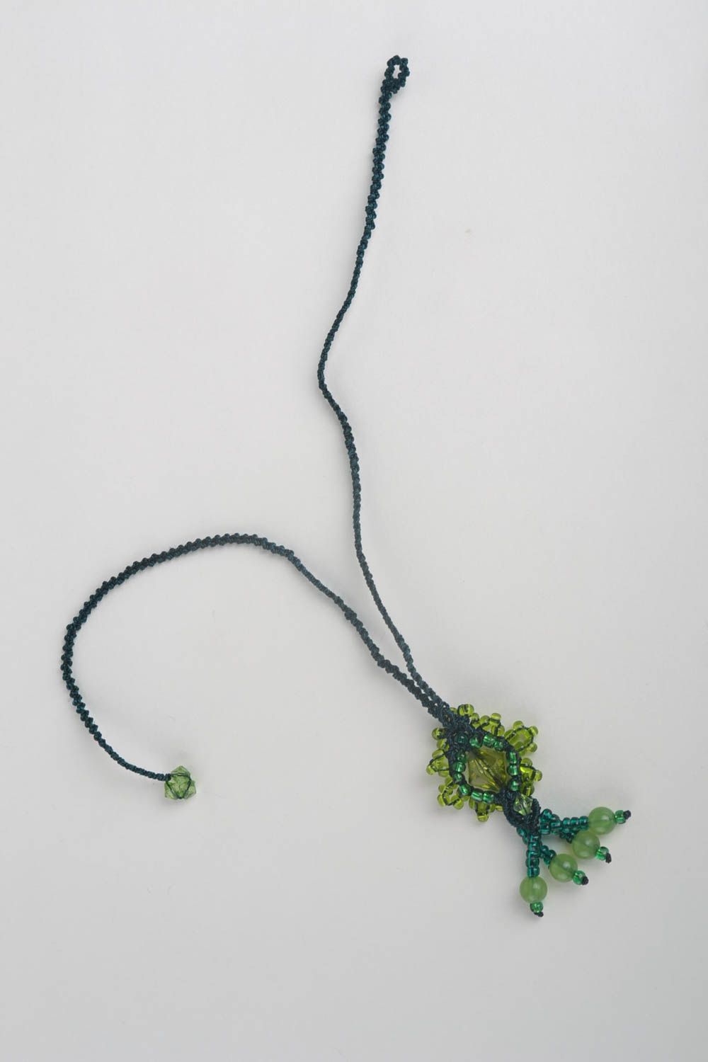Pendentif fantaisie vert Bijou fait main tressé original Cadeau pour femme photo 3