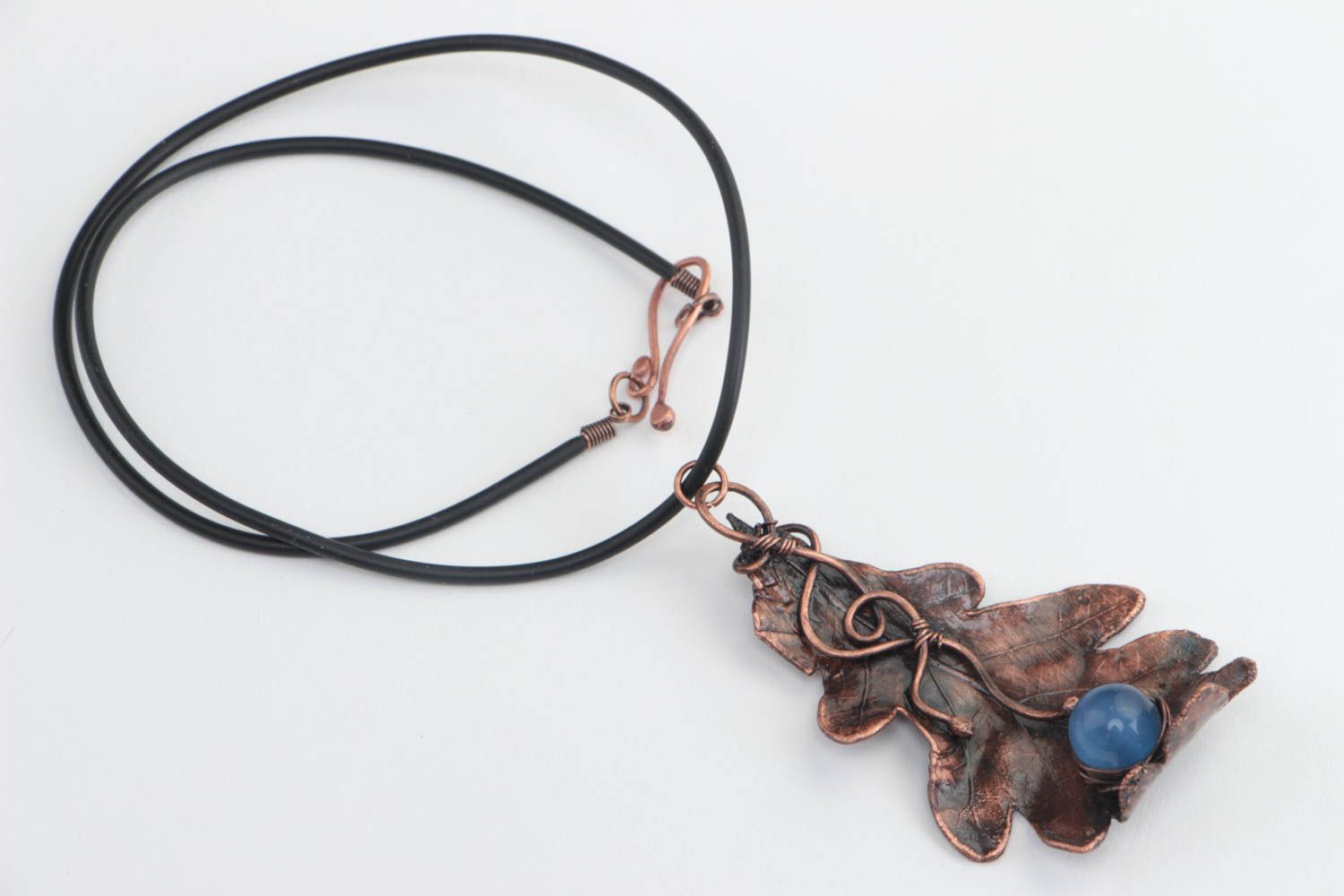 Handmade designer copper pendant necklace oak leaf with cat's eye stone on cord photo 2