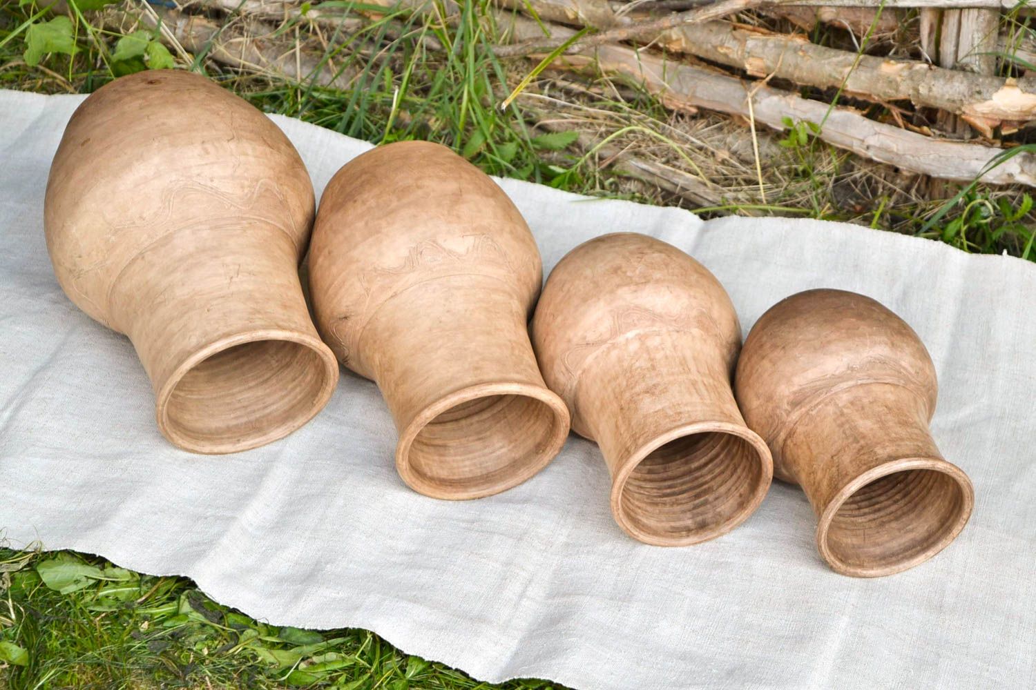 Vajilla de cerámica hecha a mano cuatro jarros de barro menaje de cocina  foto 3
